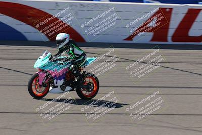 media/Aug-27-2022-Fastrack Riders (Sat) [[c588535105]]/Level 1/Session 1 Start Finish/